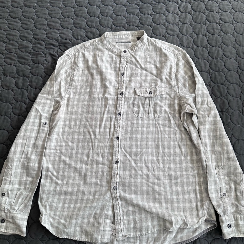 Casual Light Gray Checkered Button Down Shirt